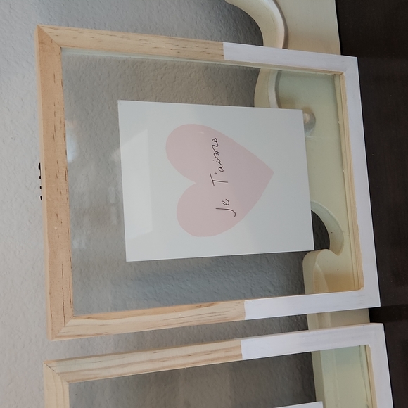 2 - LOVE 💕 8x10 Home Décor Glass Love is Love & Je T'aime Pastel colors - Picture 4 of 5